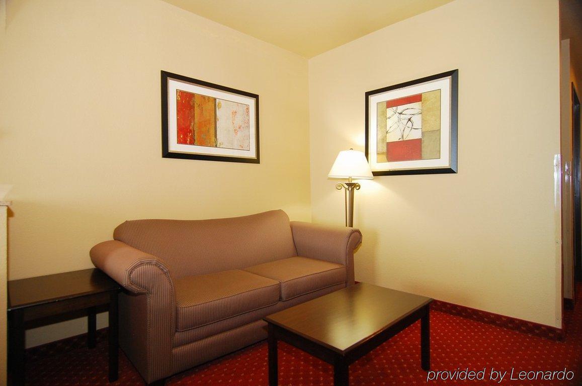 Quality Inn & Suites Buda Pokoj fotografie